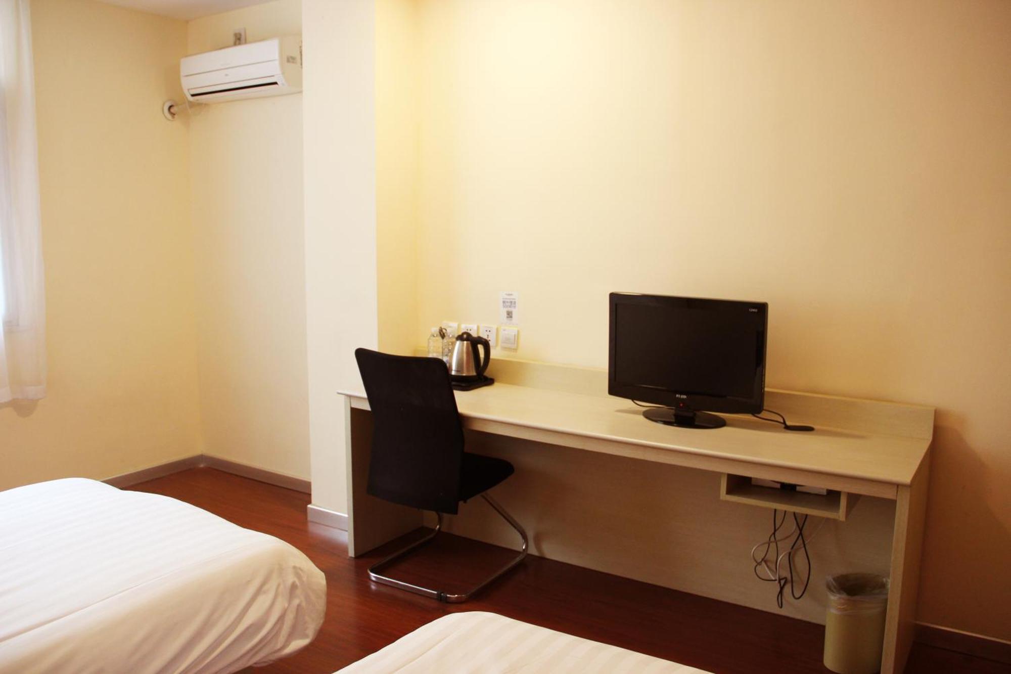 ฮั่นถิง โฮเทล เซี่ยงไฮ้ สถานีรถไฟหงเฉียว ทางหลวงหูชิงผิง Hotel ภายนอก รูปภาพ